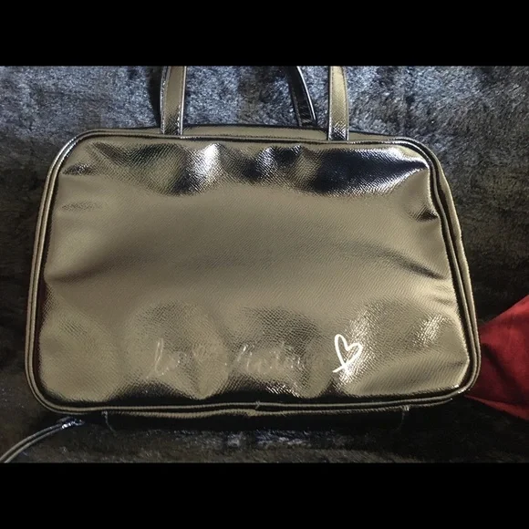 🌺🗝🖤VICTORIAS SECRET BLACK LASER CUT ROSE GOLD METALLIC CASE🖤🗝🌺 - Picture 9 of 10